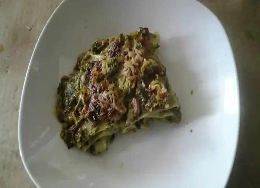 Lasagnes épinards à la béchamel, chèvre, lardons (17 ème rencontre marmiton)
