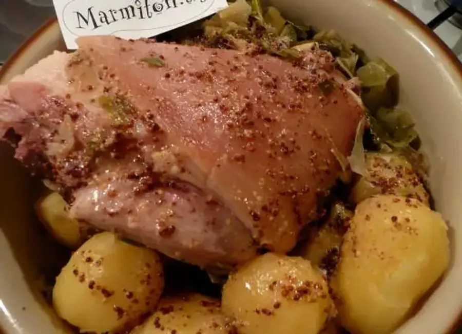 Jambonneau à la fondue de poireaux