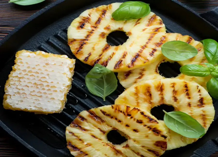 Poêlée d'ananas au beurre de miel