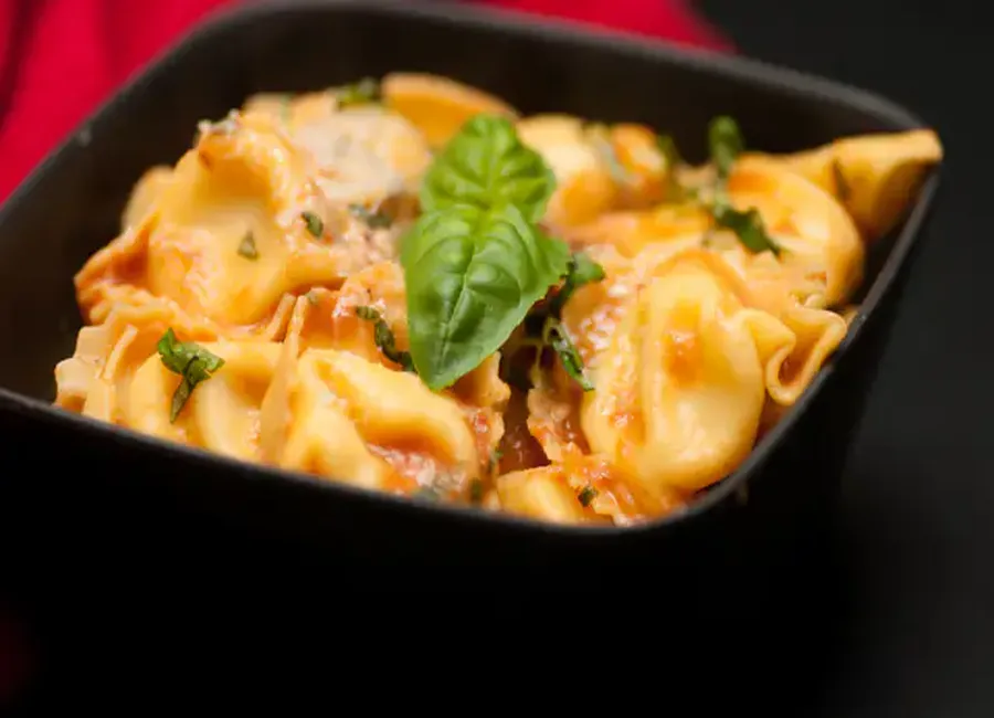 Ravioli au boeuf et à la sauce tomate