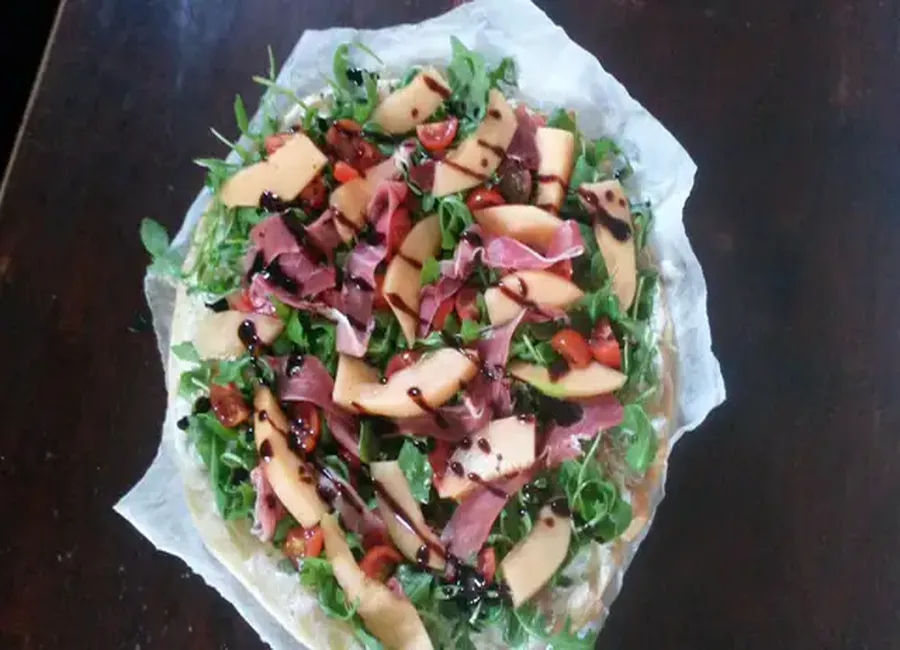 Pizza fraîche d'été