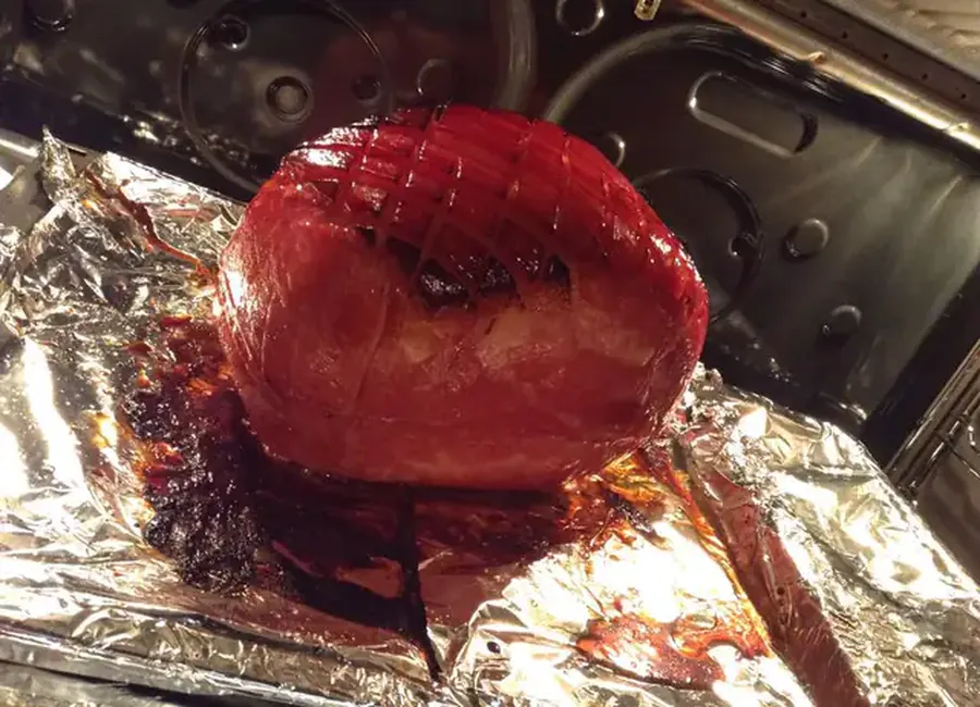 Jambon glacé au miel et porto