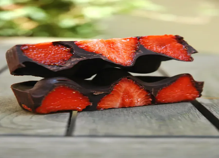 Fraises au chocolat façon tablette