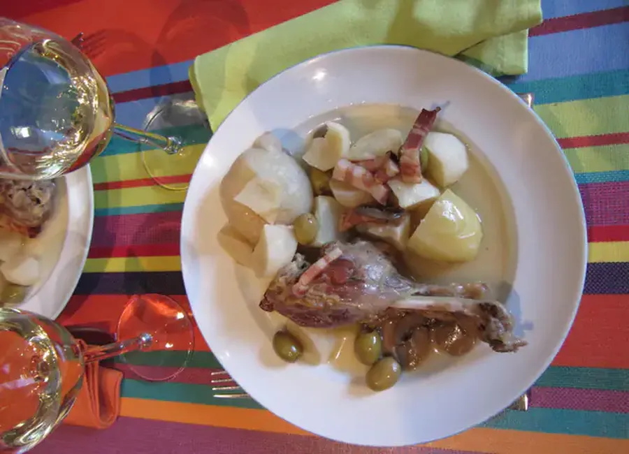 Cuisses de canard aux olives vertes