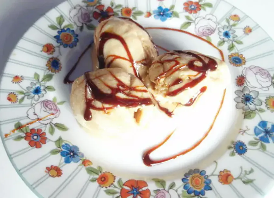 Glace aux palets bretons et caramel au beurre salé