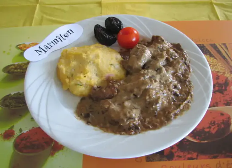 Filet de dinde à la crème de pruneaux