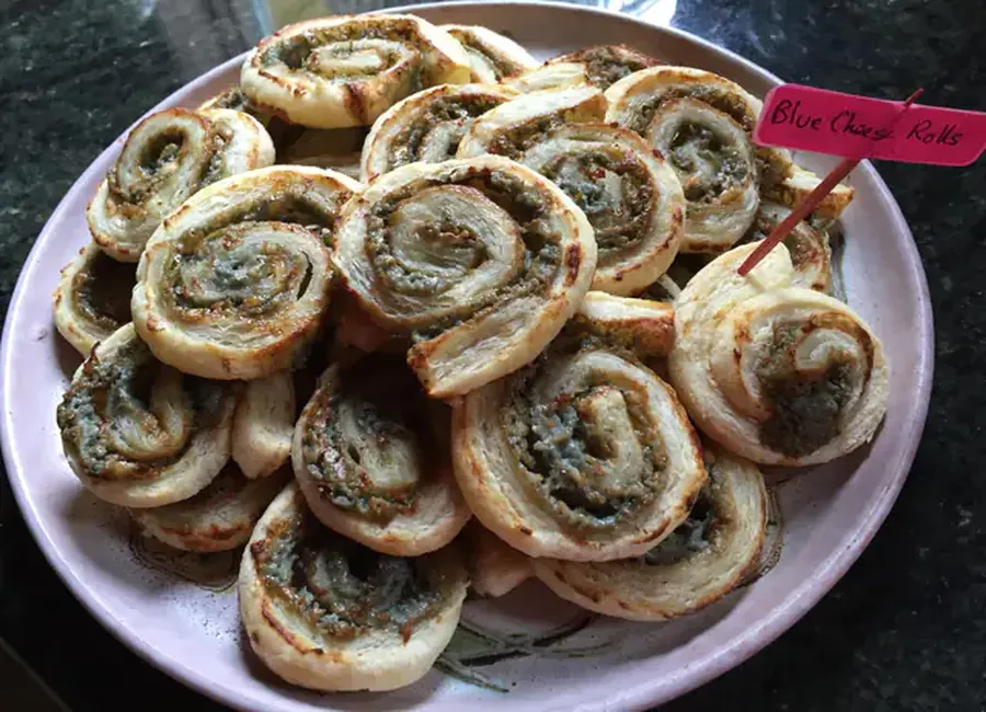 Feuilletés au roquefort faciles