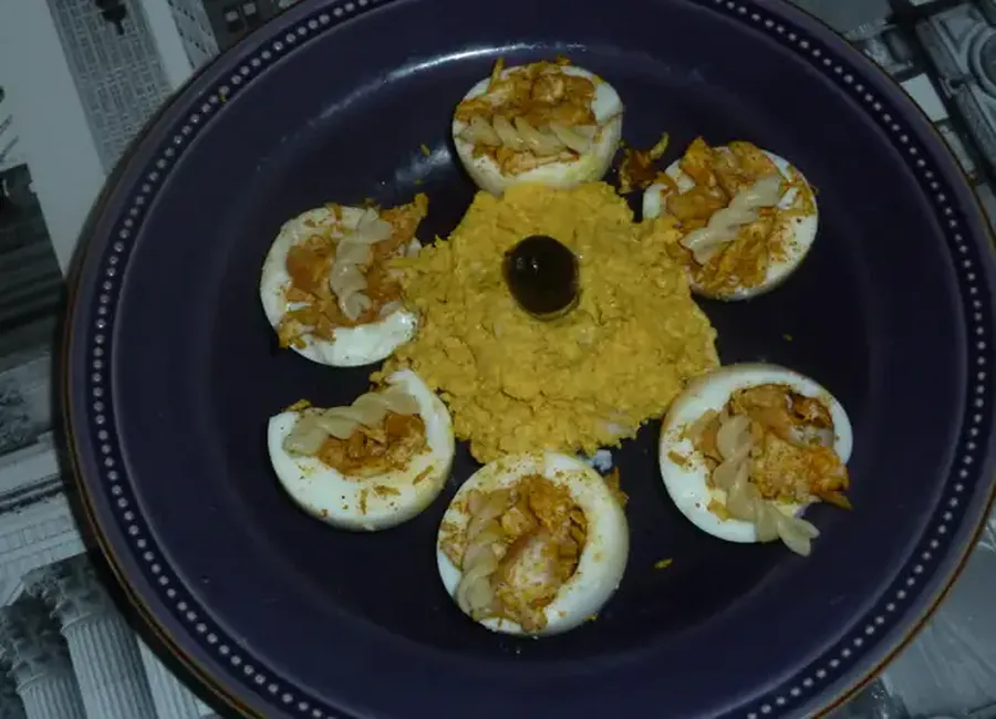 Oeufs farcis à la mehdi