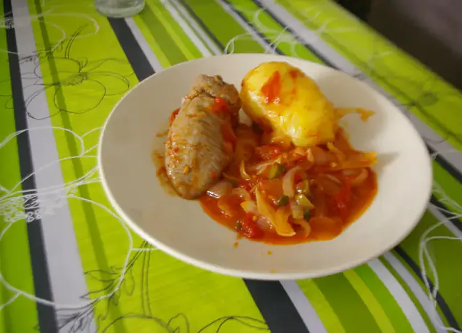 Langue de veau à la tomate et aux câpres