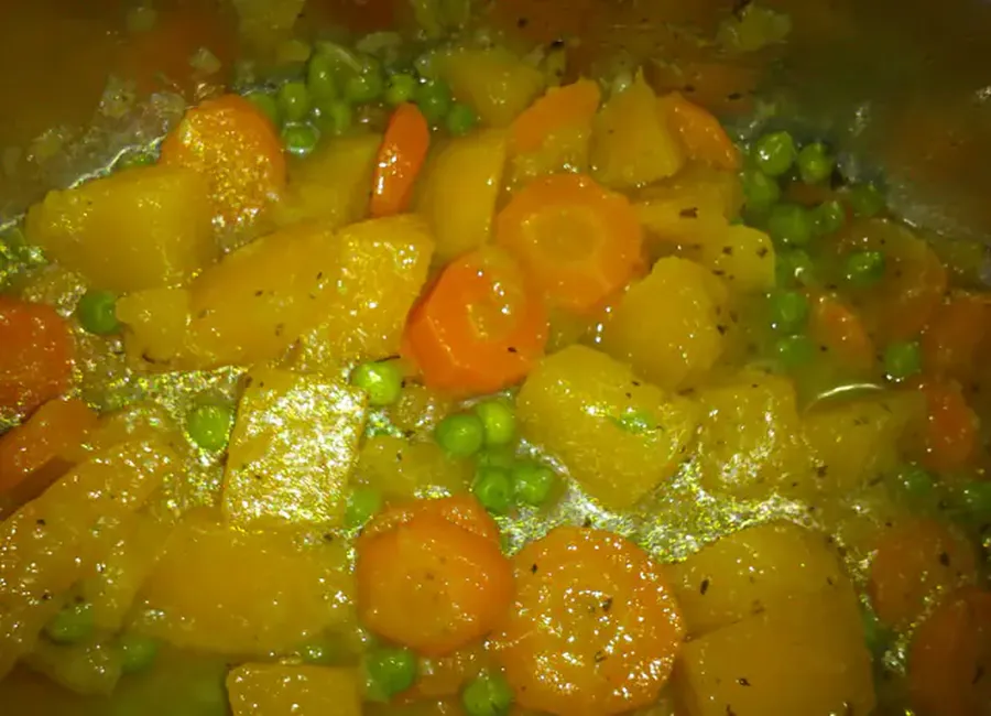 Poêlée de rutabagas aux lardons et aux carottes