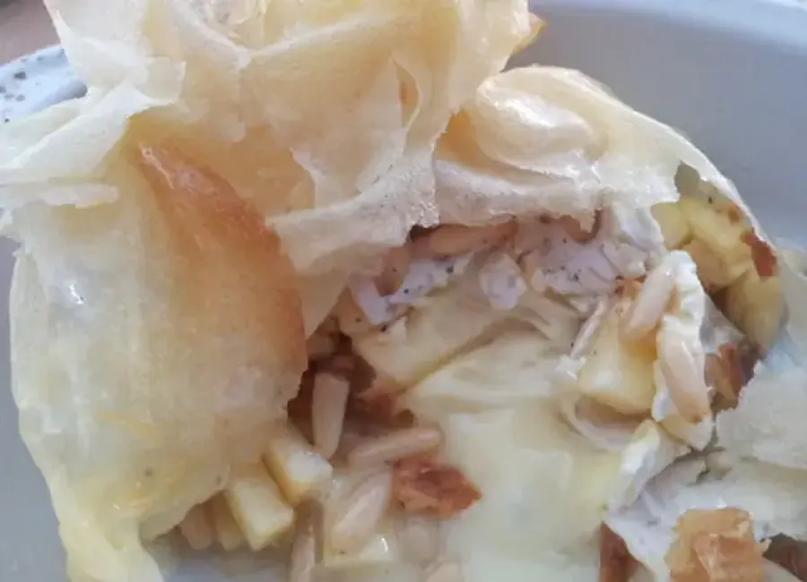 Aumonières surprises au camembert