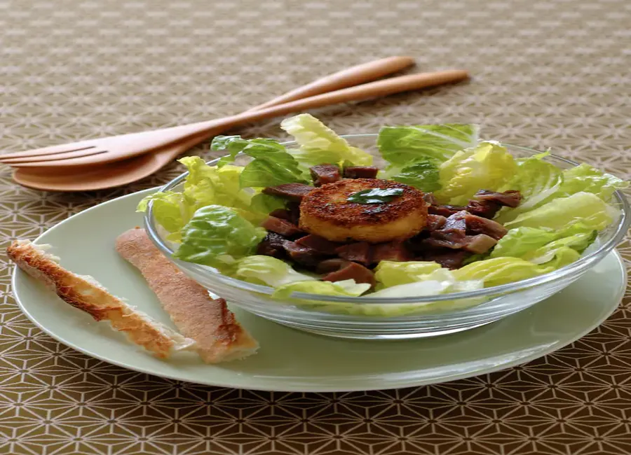 Salade de chèvres chauds