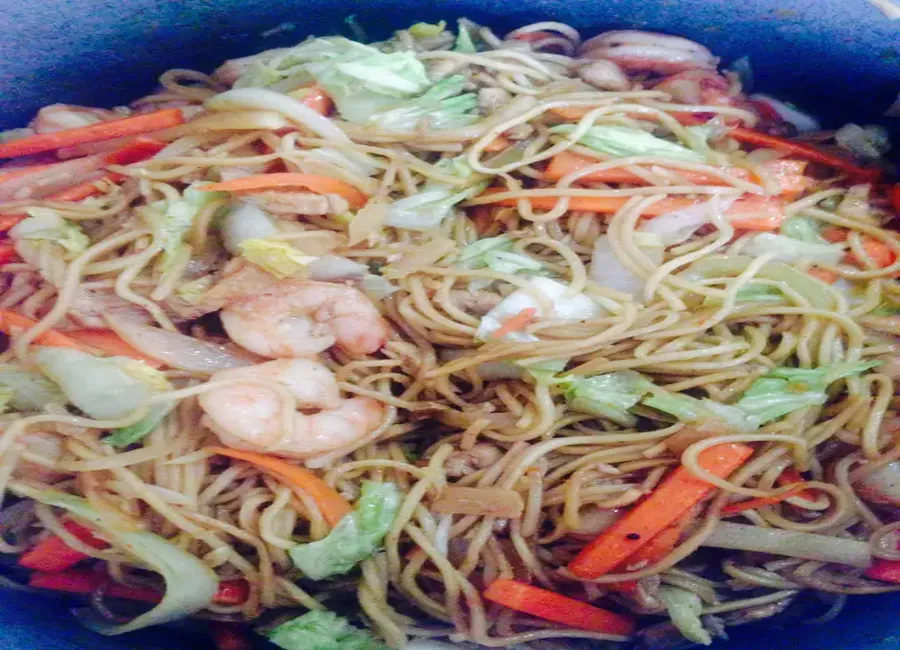 Chao mein (tahiti)