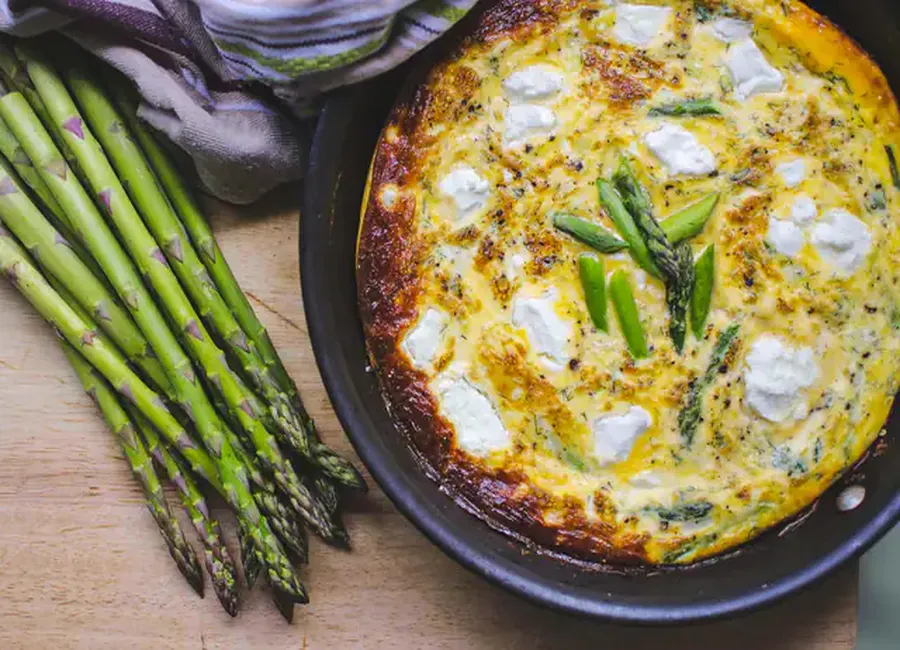 Tarte aux asperges vertes et fromage de chèvre