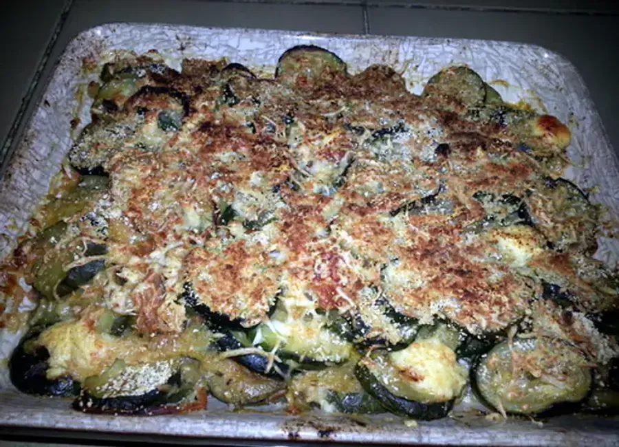 Gratin de courgettes, tomates et lardons