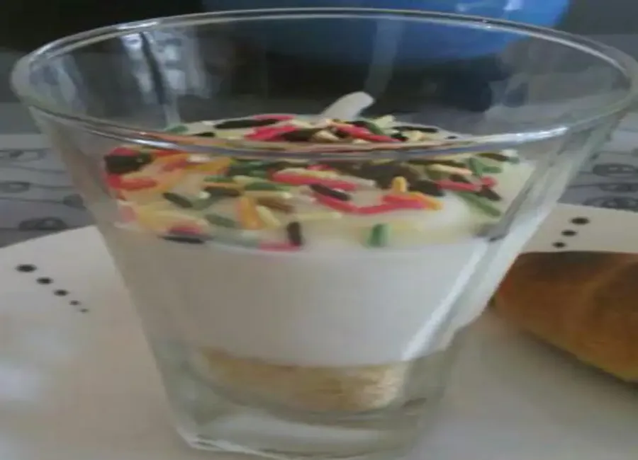 Verrine au boudoir et petit suisse (très facile)