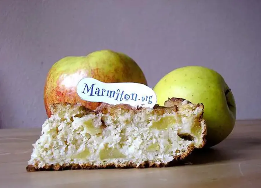 Délice aux pommes et noix de coco