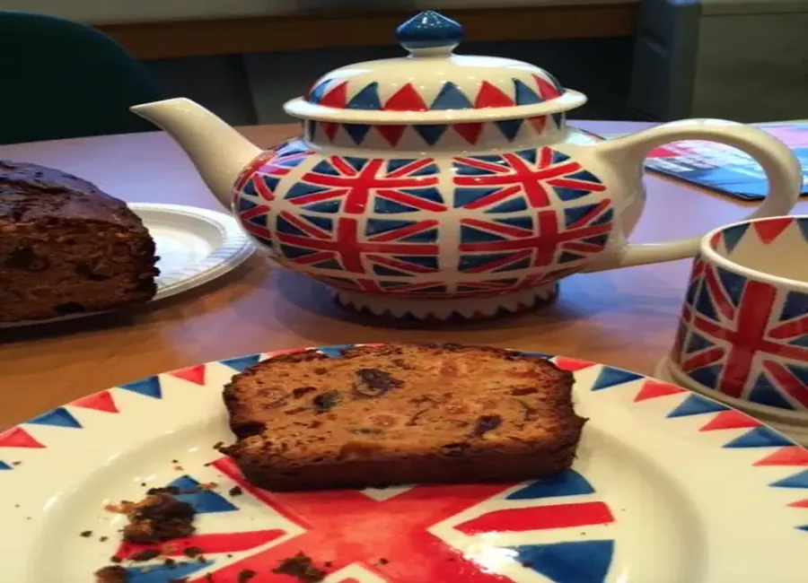 Cake aux pruneaux et aux raisins secs