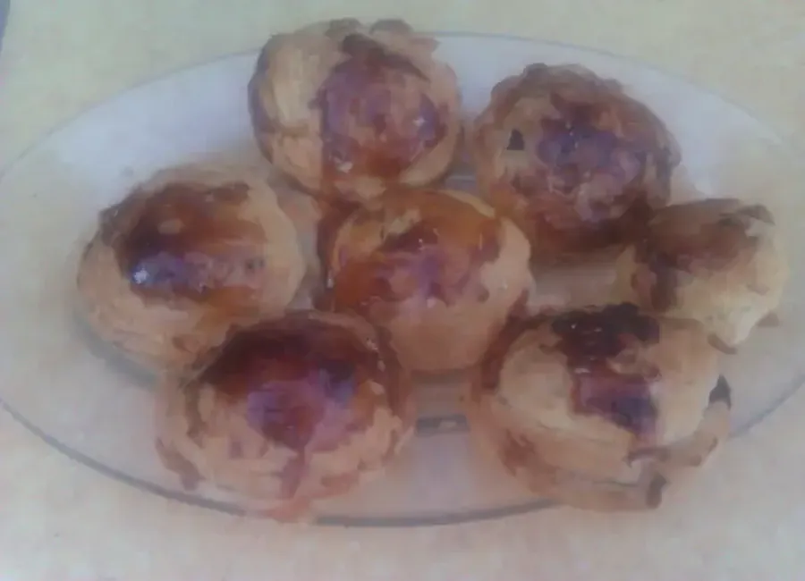 Feuilletés chèvre, noix et miel.