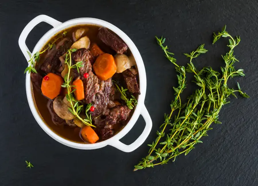 Civet de sanglier à la bourguignonne