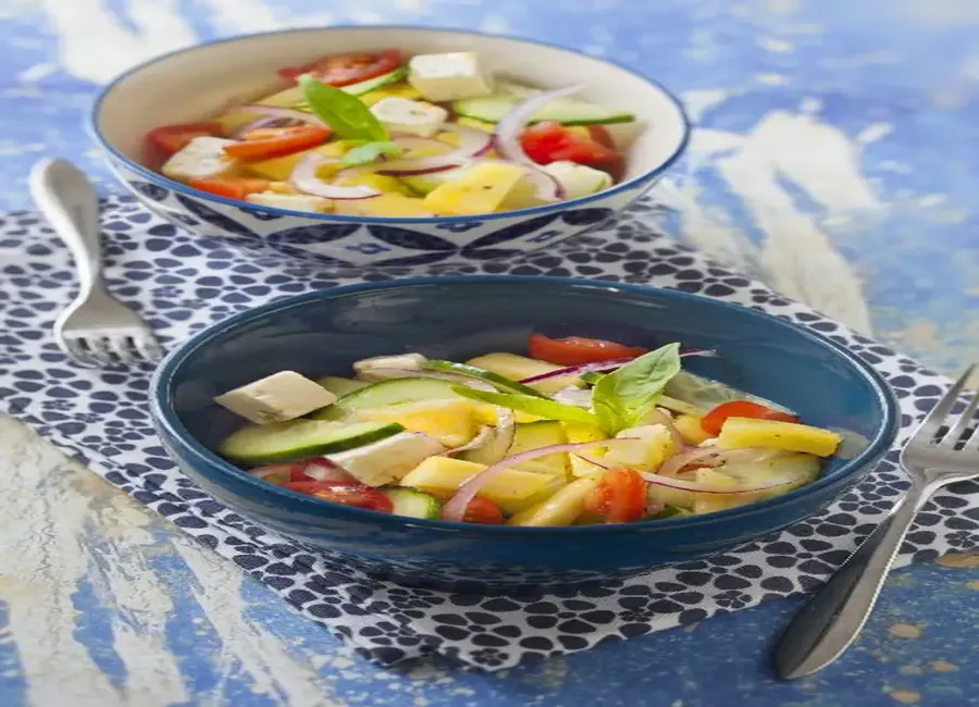 Salade de feta et ananas frais
