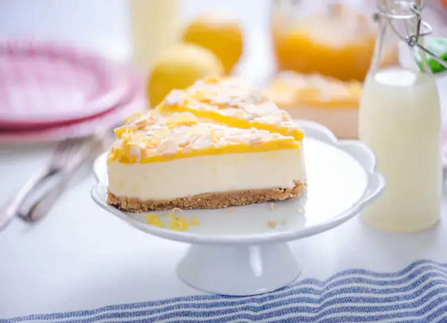 Tarte au fromage blanc, citron et amandes
