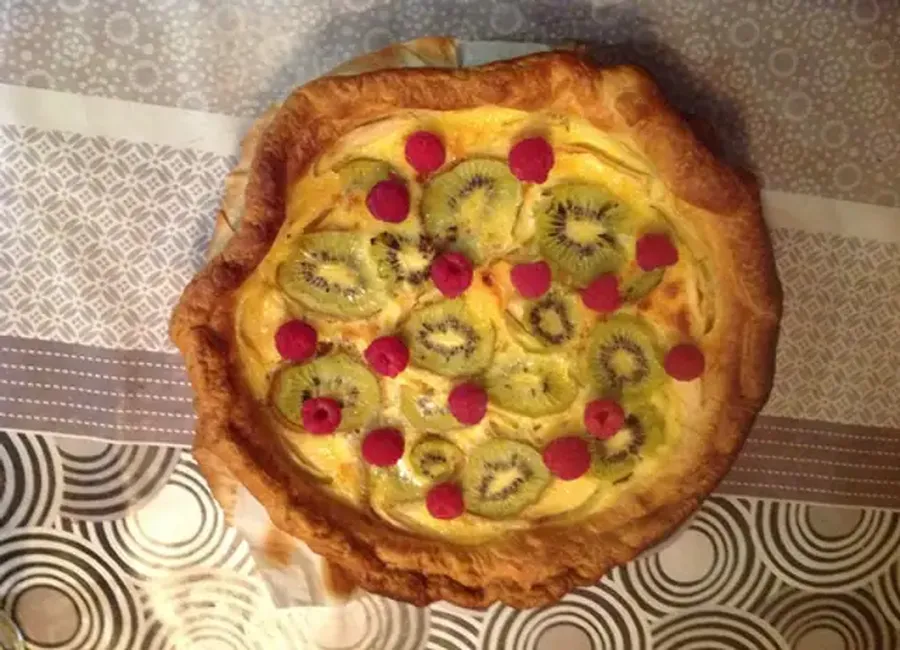 Tarte pommes kiwis framboises