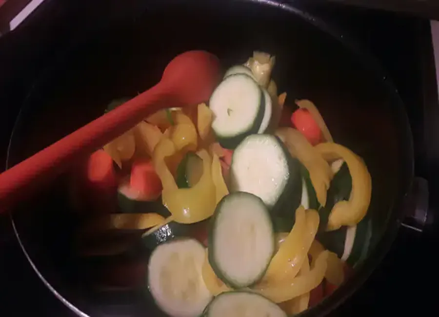 Soupe de légumes du soleil