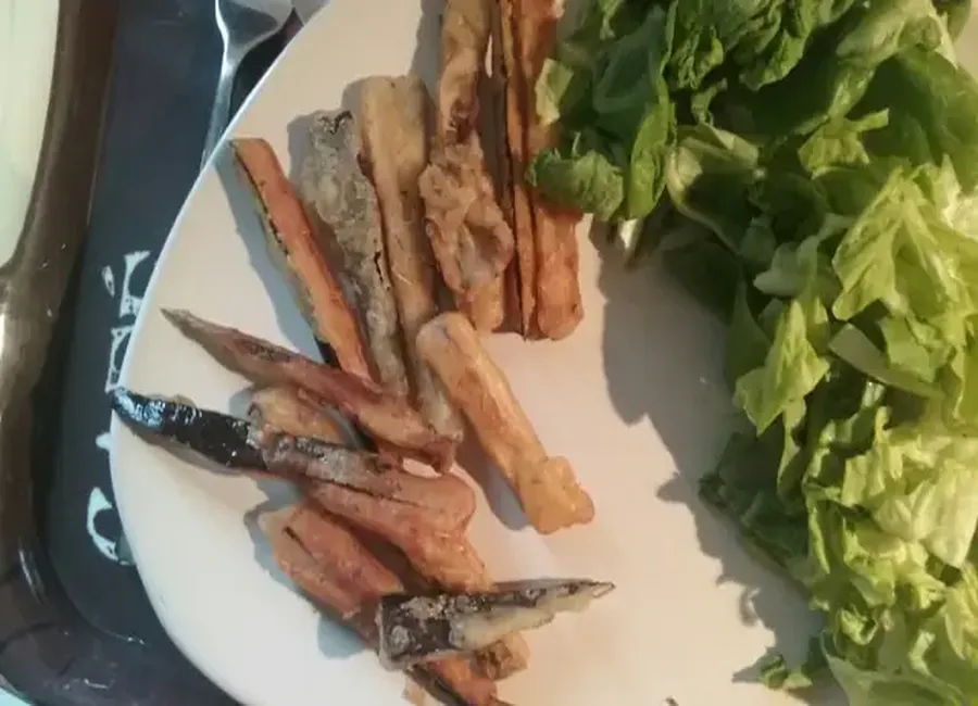 Beignets croustillants d'aubergine à l'anis