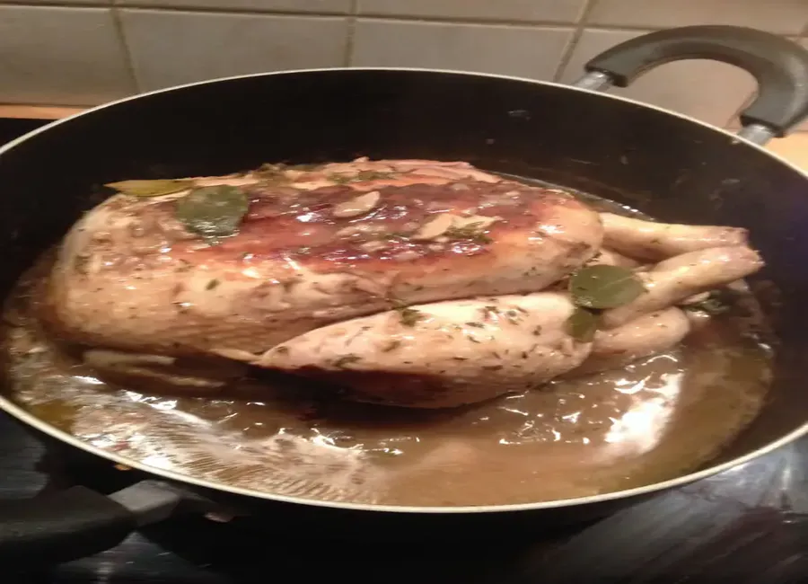 Poularde au rosé d'anjou