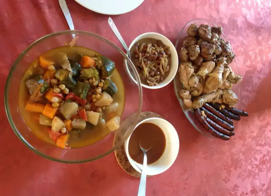 Couscous au poulet et boulettes