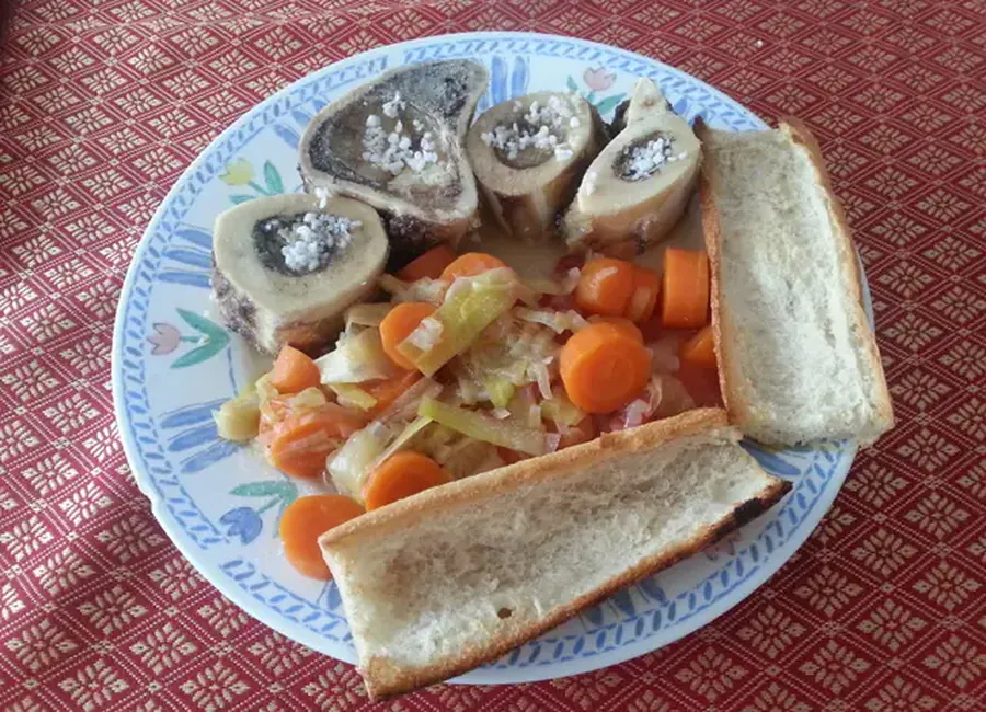 Os à moelle en tartines