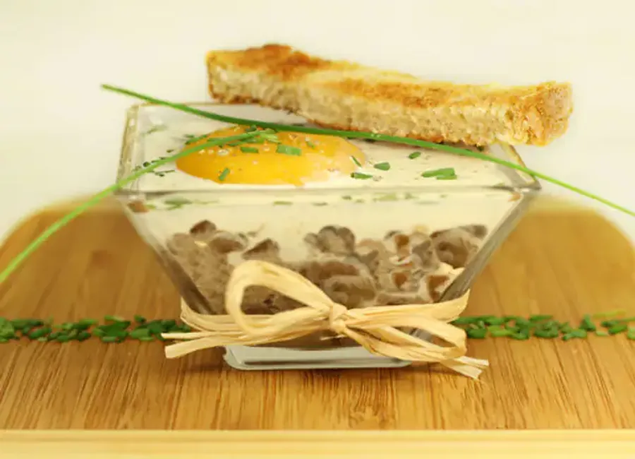Oeufs cocottes aux cèpes
