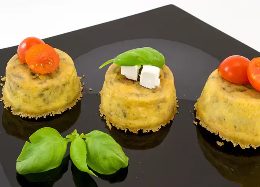 Cake aux asperges et tomates