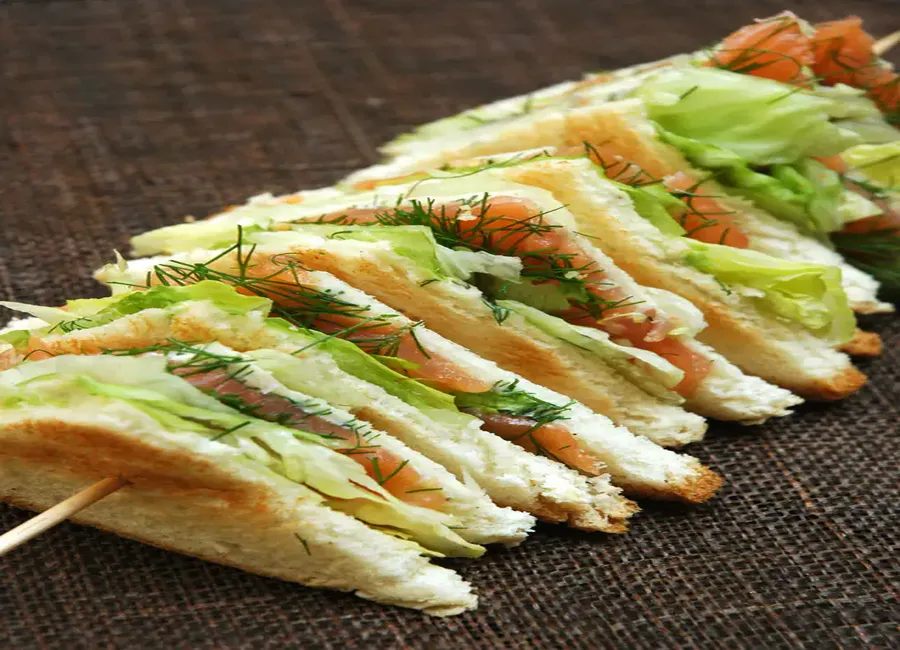 Sandwich au saumon fumé