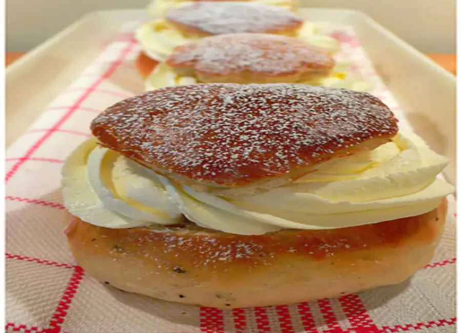 Semlor (pâtisserie suédoise)