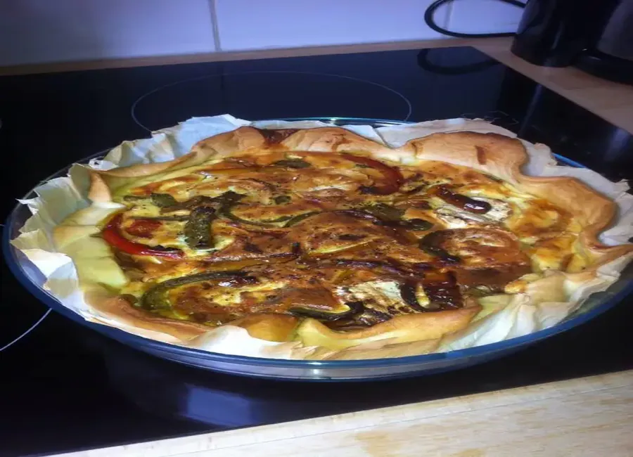 Quiche poivrons / chèvre sur fond de moutarde
