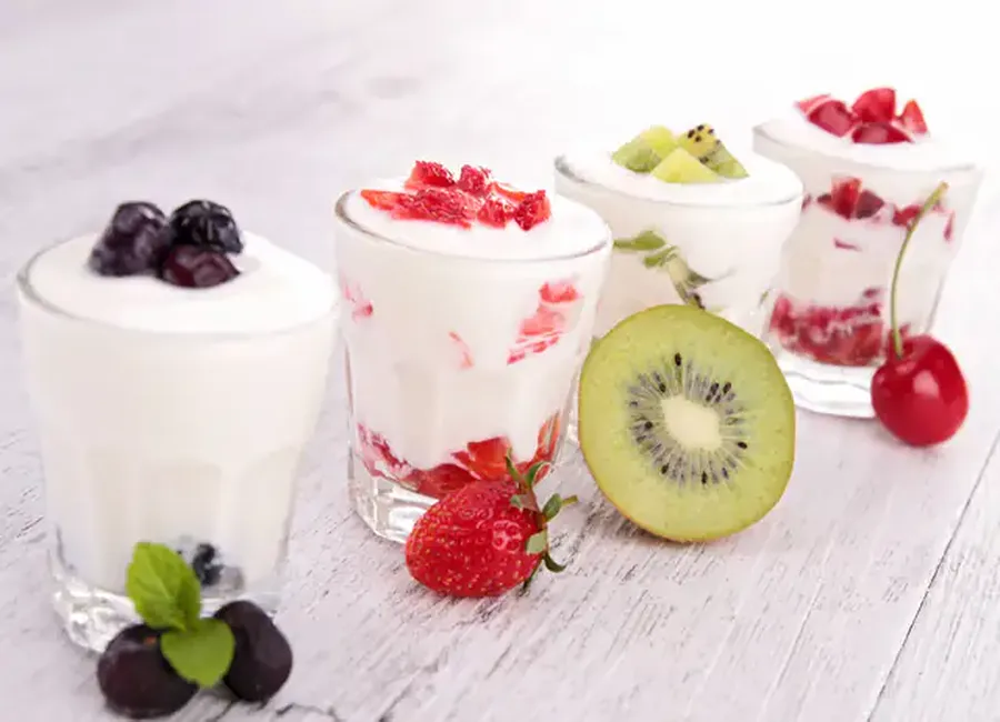 Yaourt aux fruits avec yaourtière