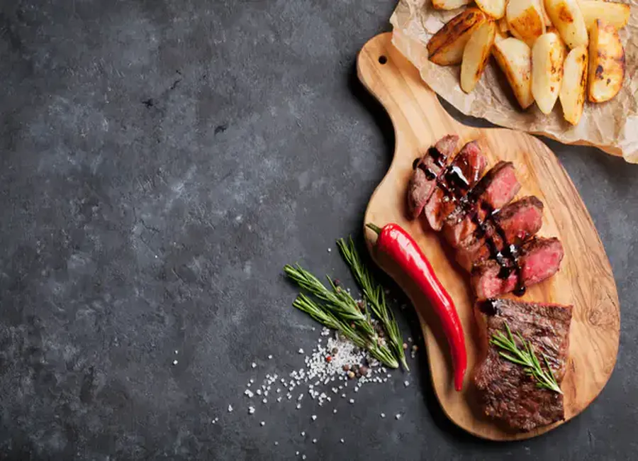 Steaks d'autruche aux pommes