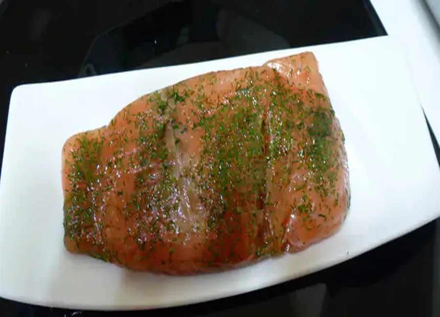 Saumon à la scandinave 'gravelax'