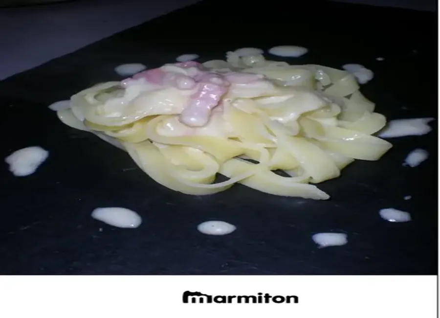 Tagliatelles à la sauce savoyarde
