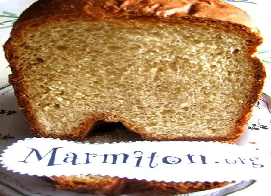 Brioche délicatement anisée à la machine à pain