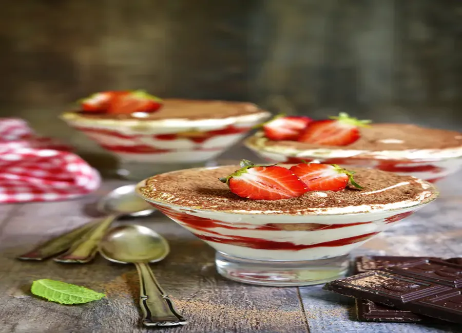 Tiramisu au chocolat et aux fraises