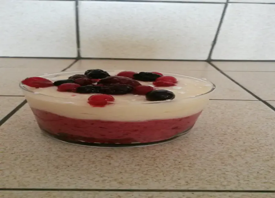 Tiramisu à la mousse de fruits rouges