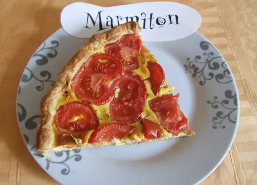 Tarte tomates sur lit d'oignons très simple