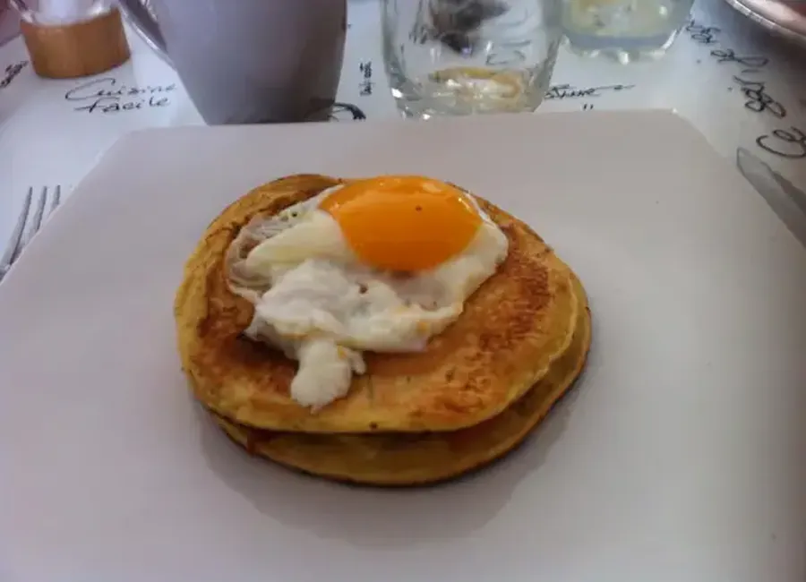 Croque-madame blinis