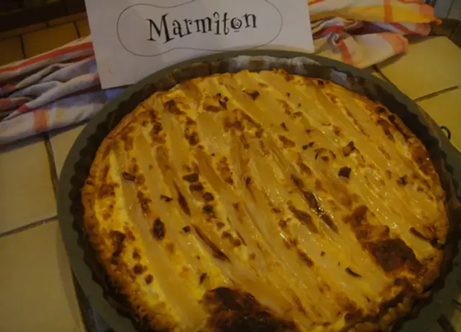 Tarte facile aux asperges, jambon et fromage