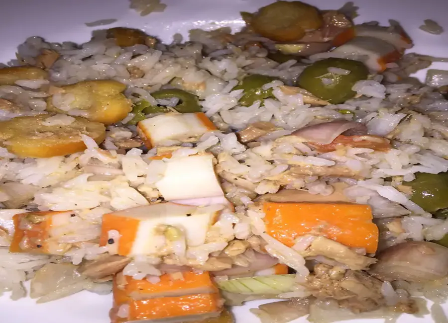 Salade de riz sauvage au thon