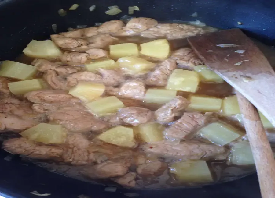 Porc à l'ananas et au miel