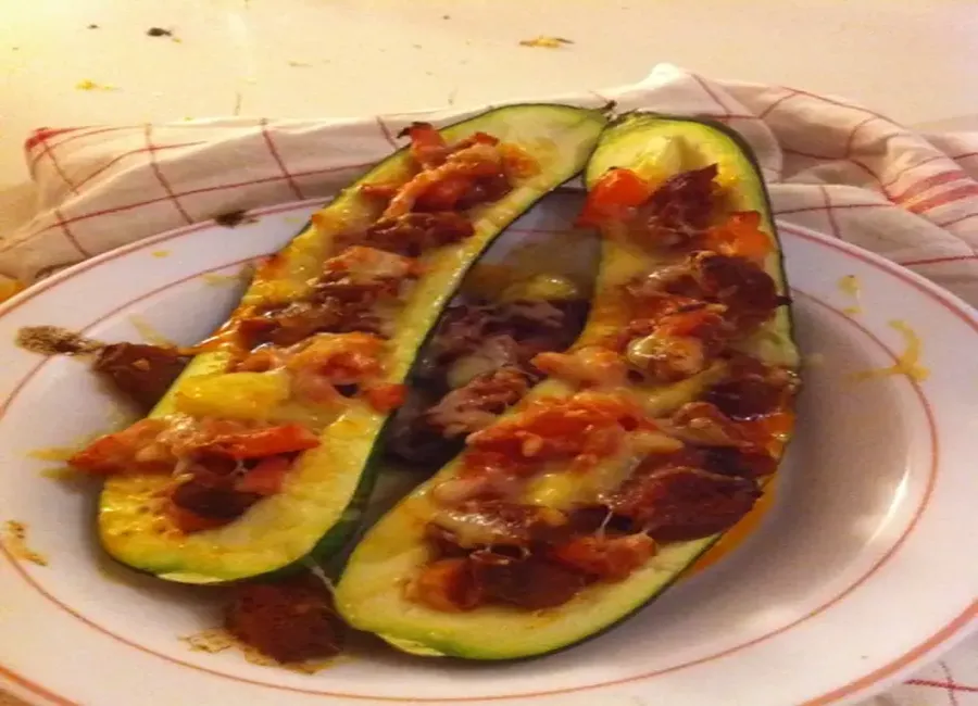 Courgettes farçies au chorizo et tomates